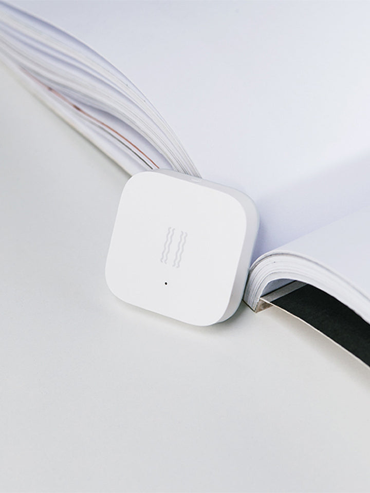 Mini Zigbee Smart Sensor with CR2032 Battery and Fireproof PVC